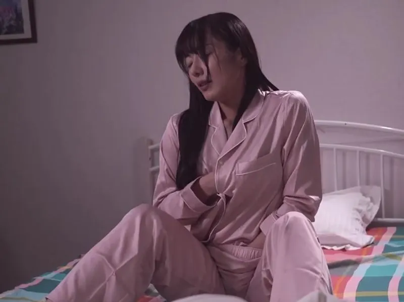 Thủ dâm thằng nhỏ đêm vì chồng bỏ bê, bà xã quyết định tìm đến ứng dụng hèn hò